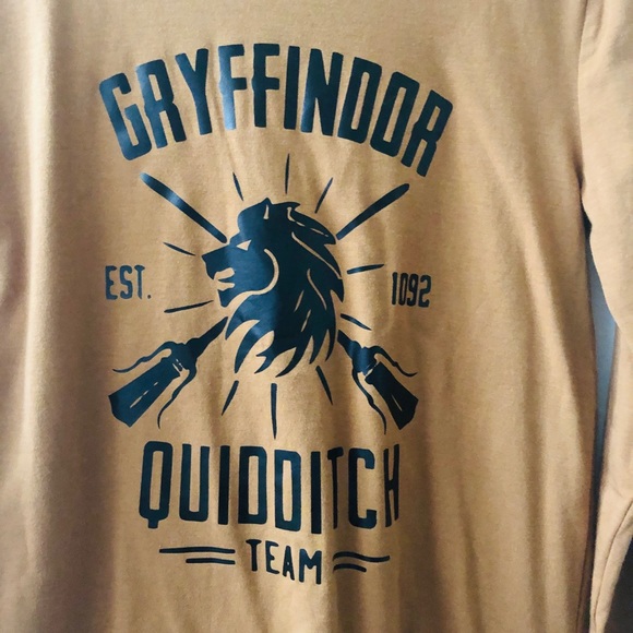 CUSTOM Gryffindor Quidditch Nerd Printed T-Shirt ✁ - Picture 4 of 5